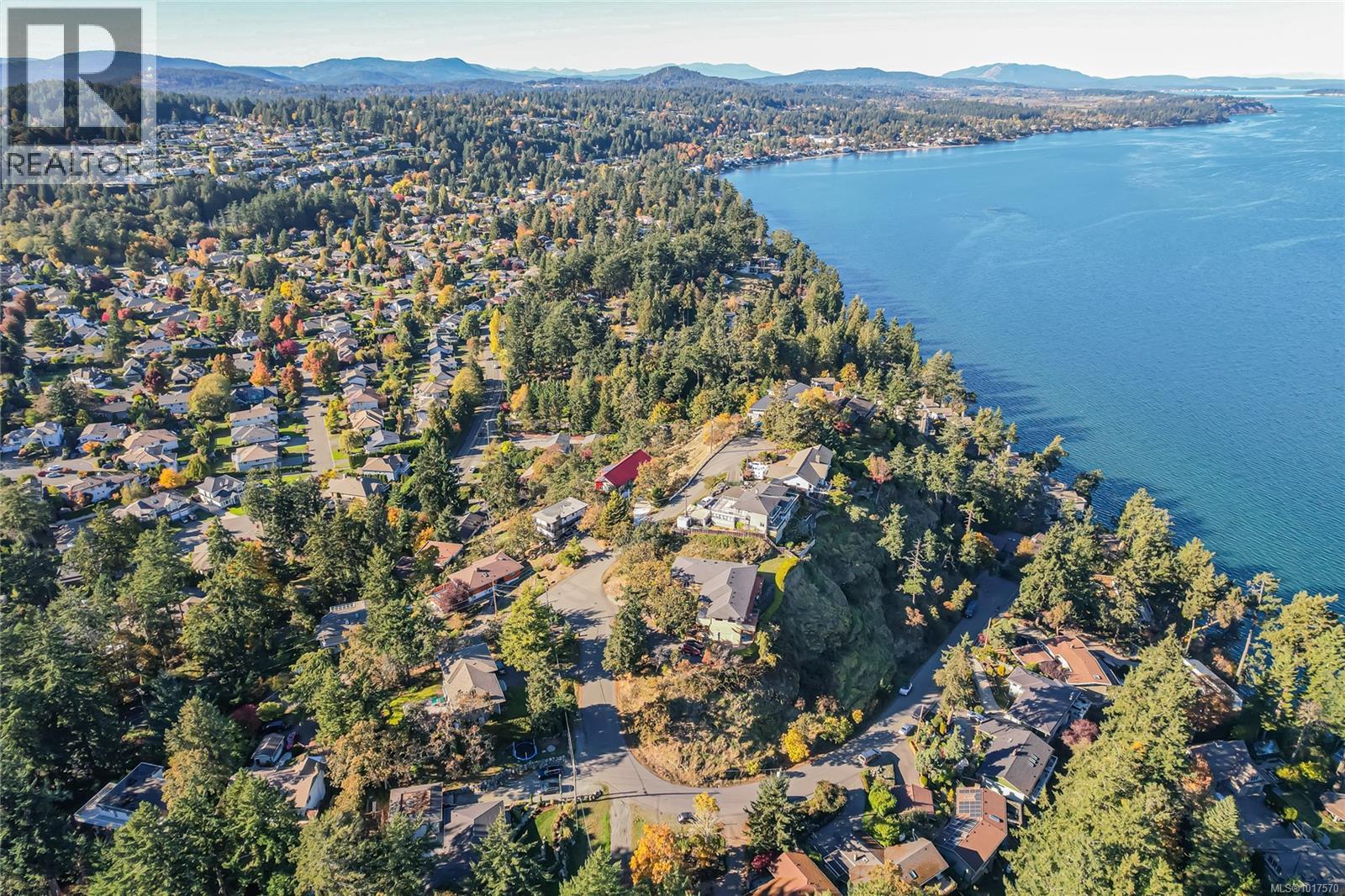  4727 Treetop Heights, Saanich