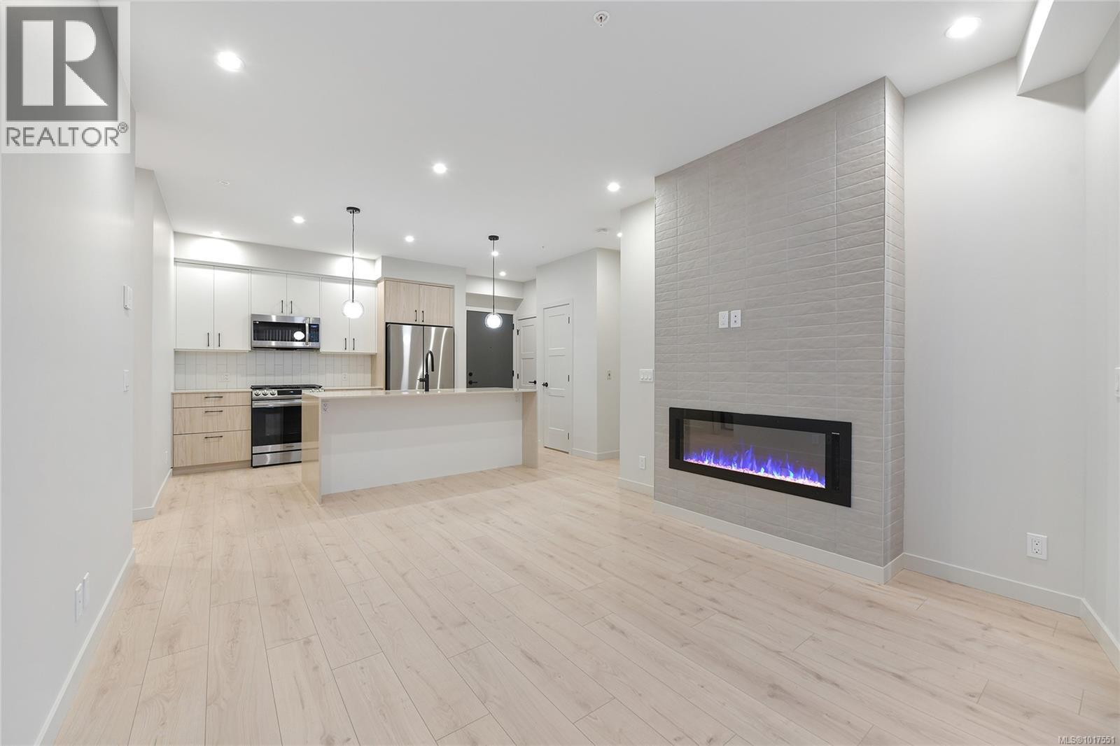 308 947 Whirlaway Crescent, Langford