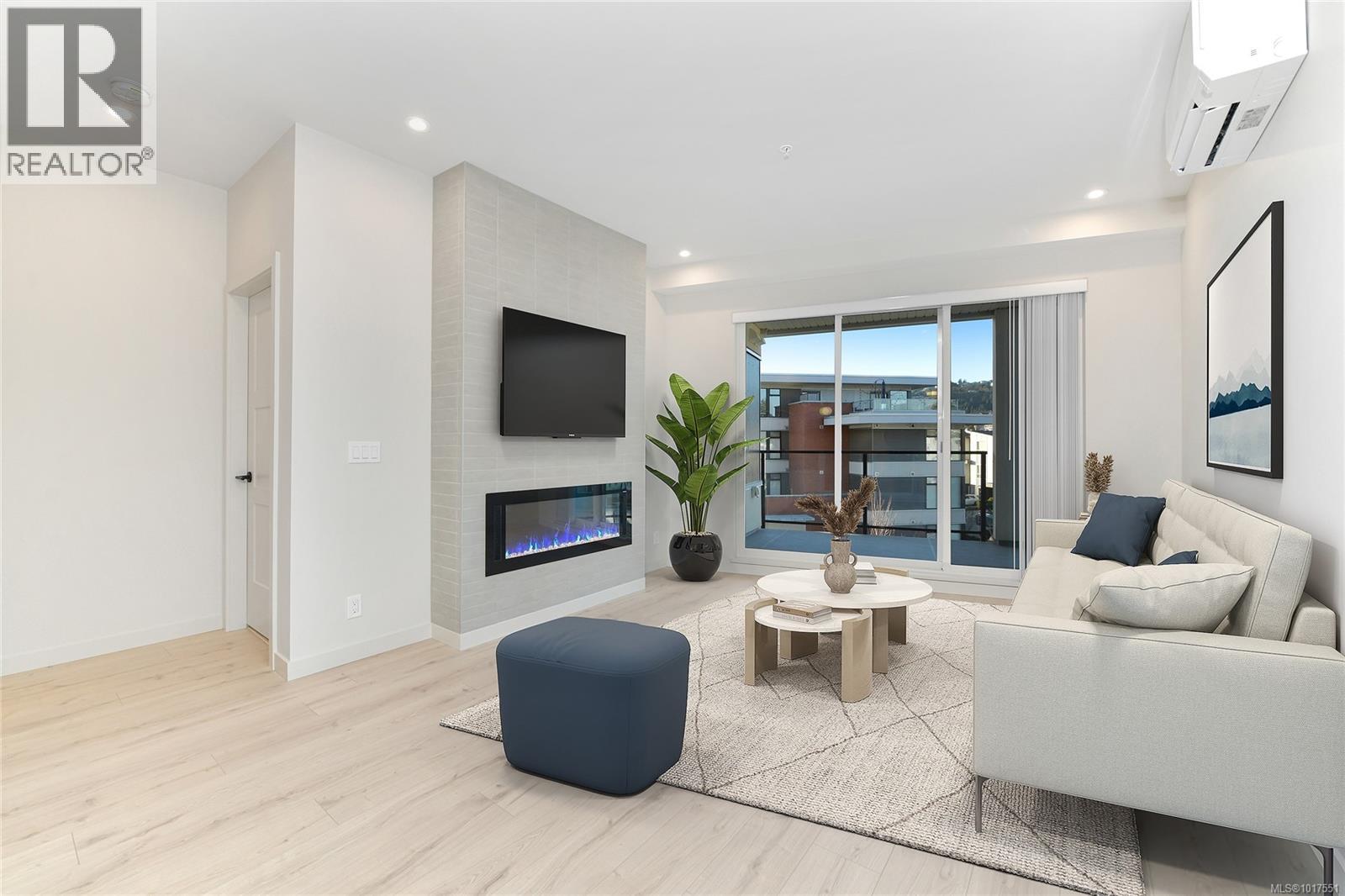 308 947 Whirlaway Crescent, Langford