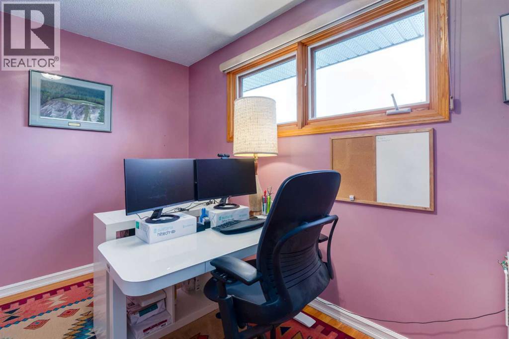 Single Family House Bungalow for Sale in  Chancellor Way NW Cambrian Heights Calgary 