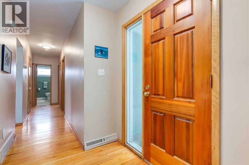 Single Family House Bungalow for Sale in  Chancellor Way NW Cambrian Heights Calgary 