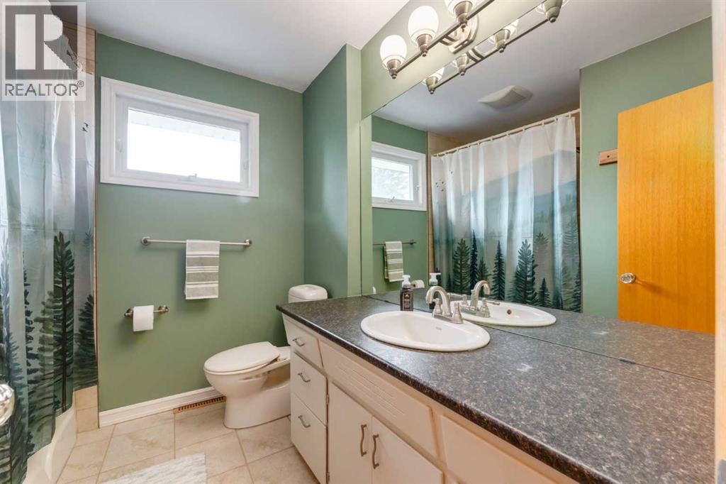 Single Family House Bungalow for Sale in  Chancellor Way NW Cambrian Heights Calgary 