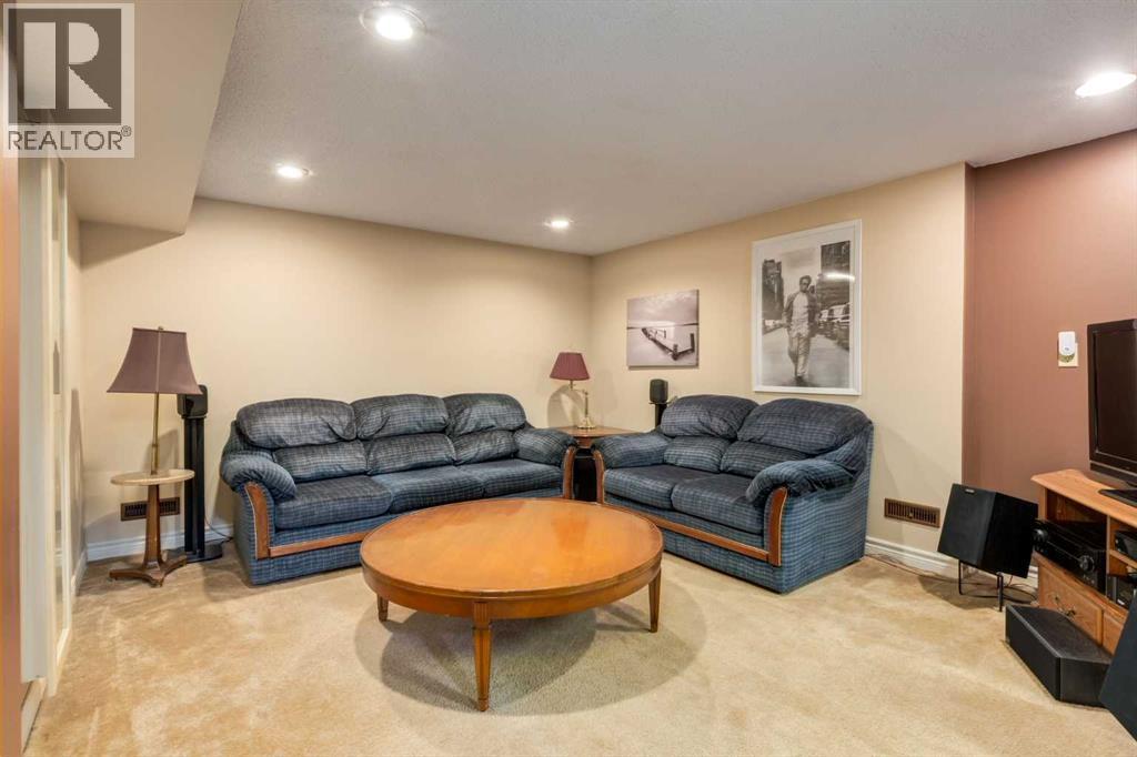 Single Family House Bungalow for Sale in  Chancellor Way NW Cambrian Heights Calgary 