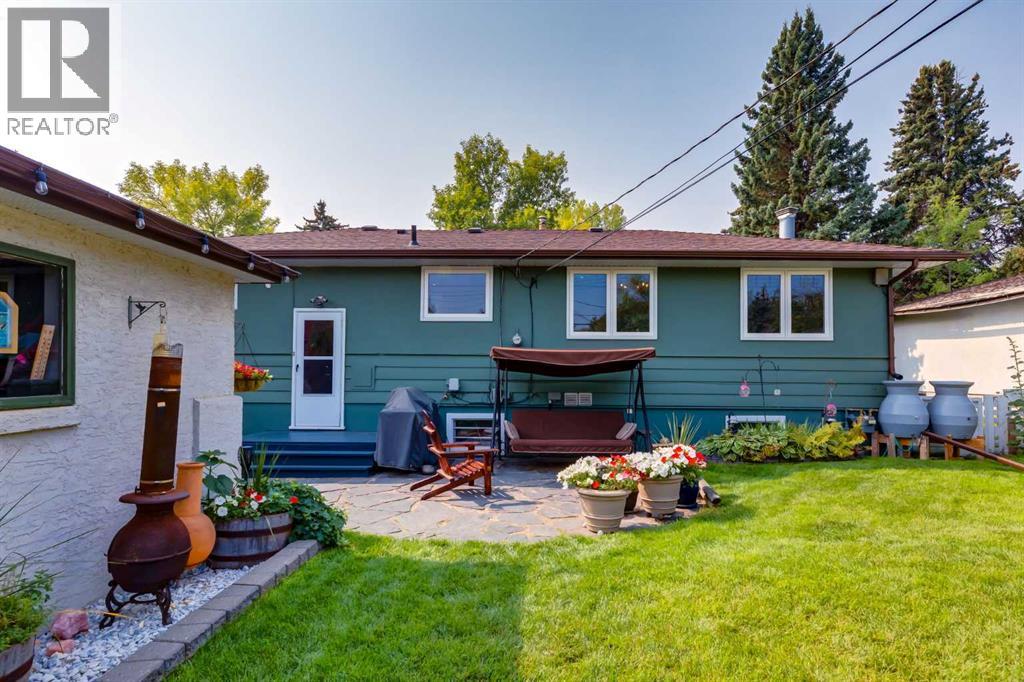 Single Family House Bungalow for Sale in  Chancellor Way NW Cambrian Heights Calgary 