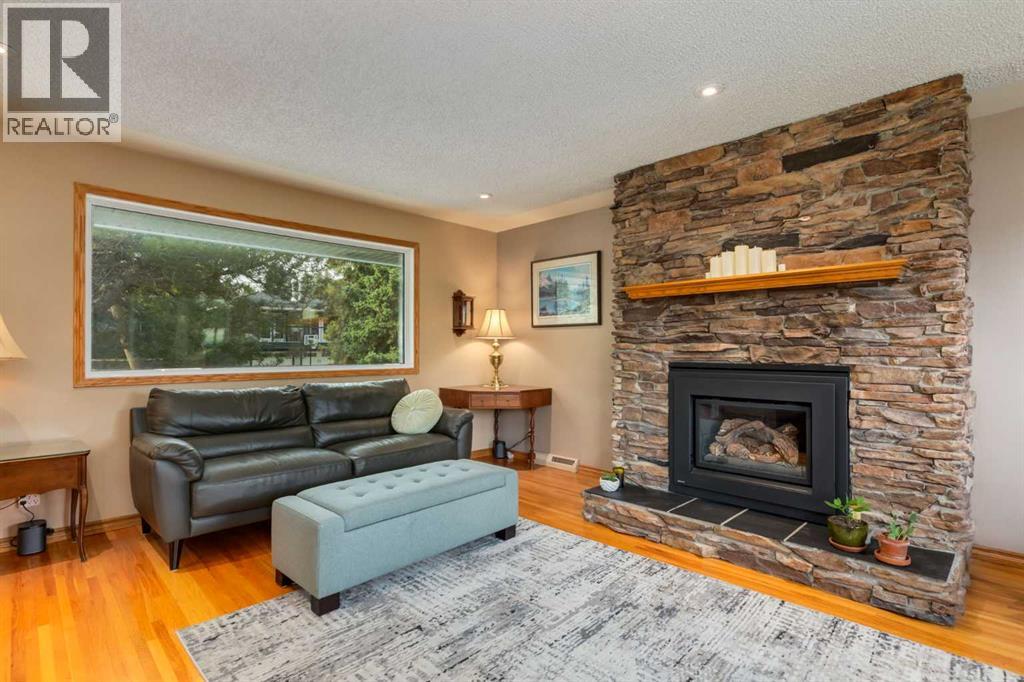 Single Family House Bungalow for Sale in  Chancellor Way NW Cambrian Heights Calgary 