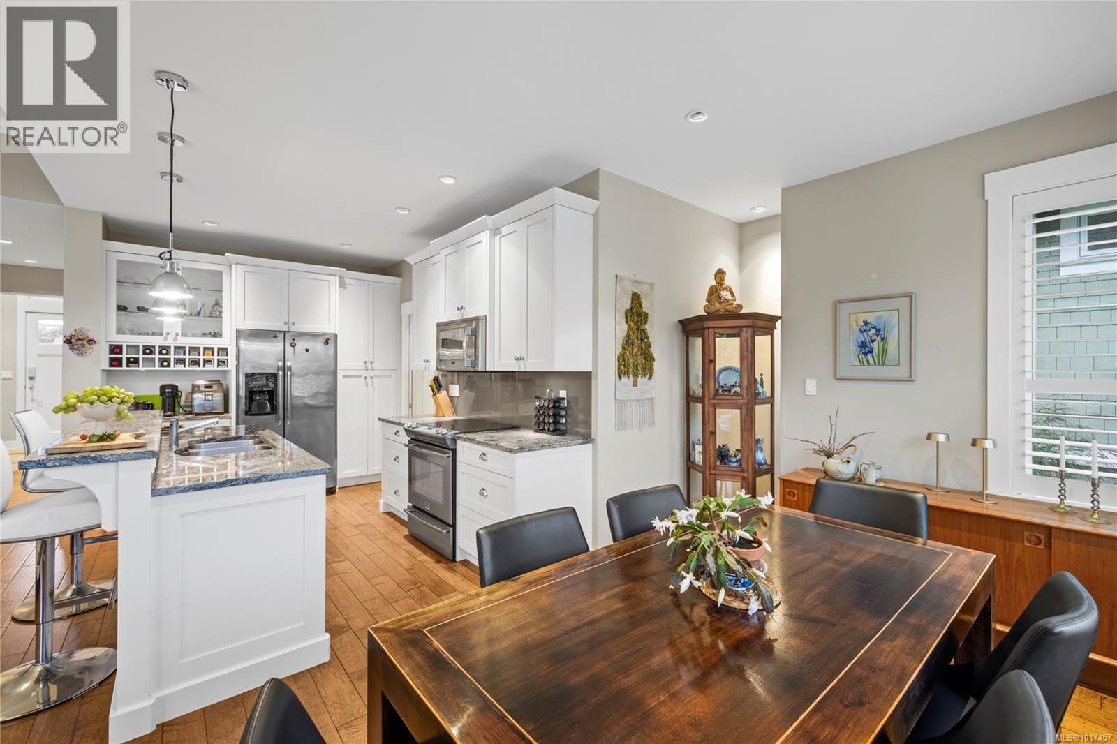 42 5251 Island Hwy W, Qualicum Beach