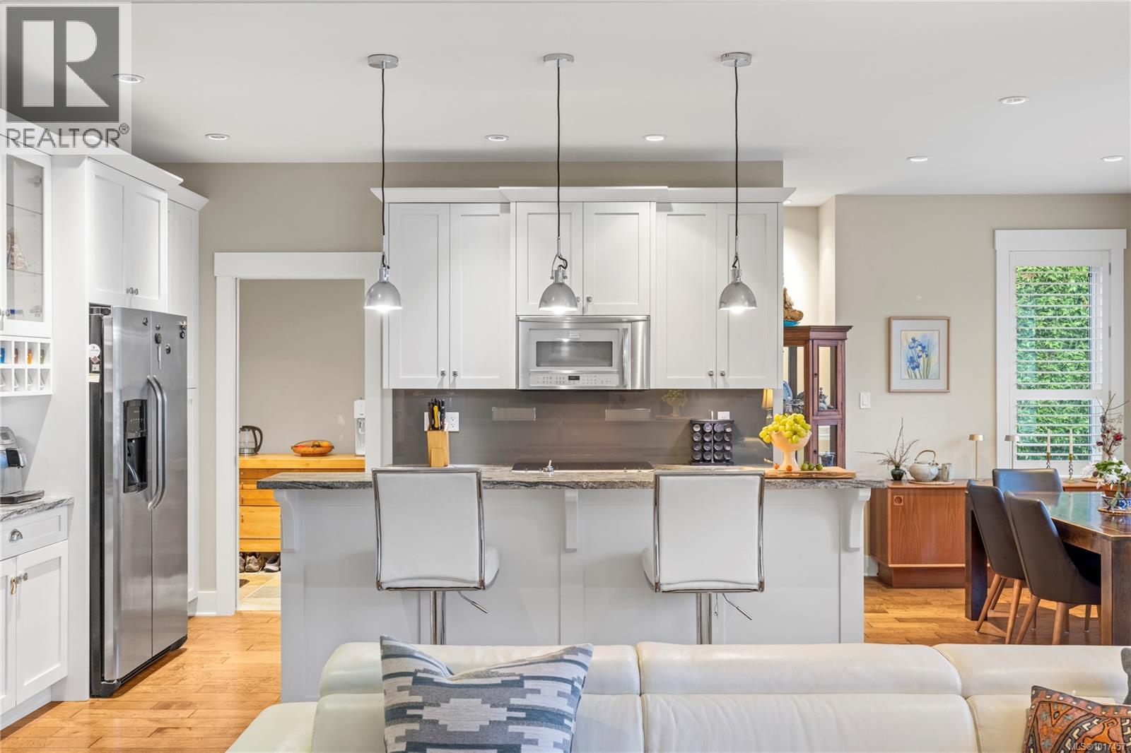 42 5251 Island Hwy W, Qualicum Beach