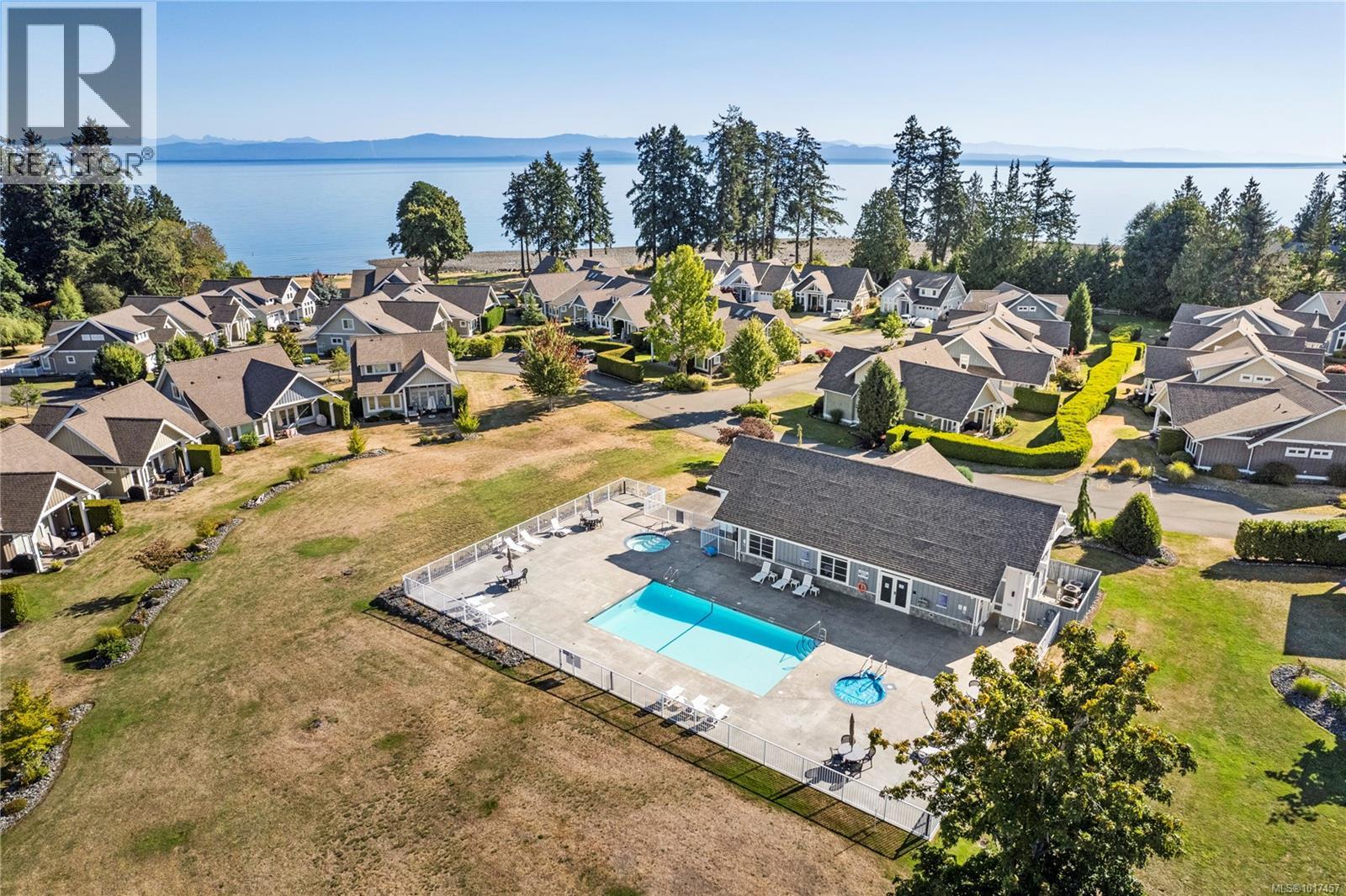 42 5251 Island Hwy W, Qualicum Beach