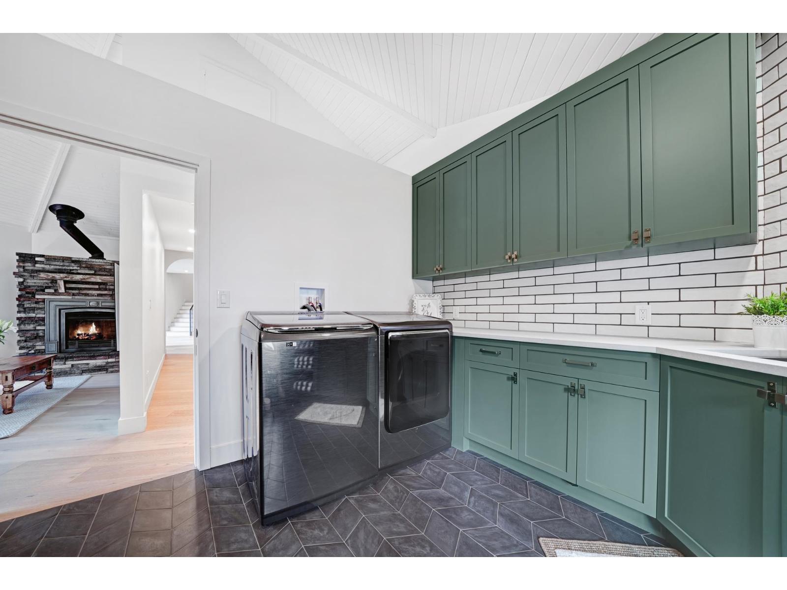 24968 28 AVENUE, Langley