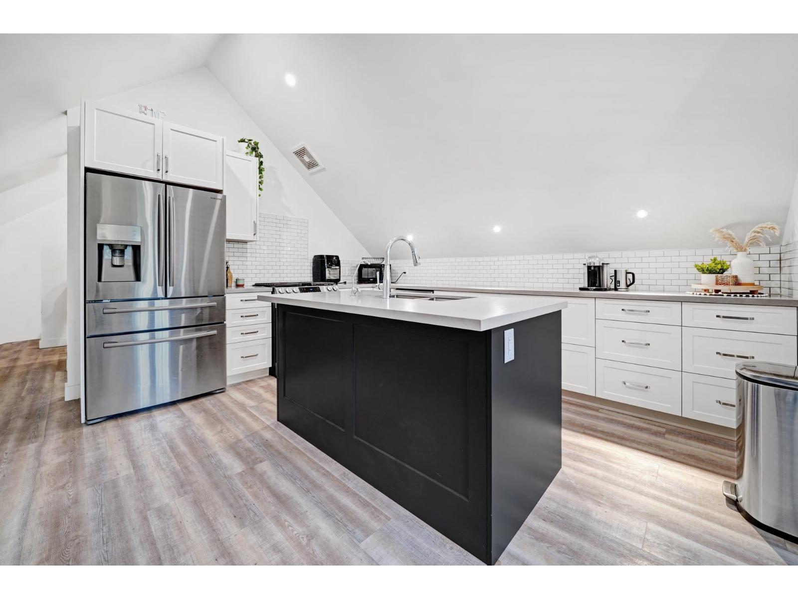 24968 28 AVENUE, Langley