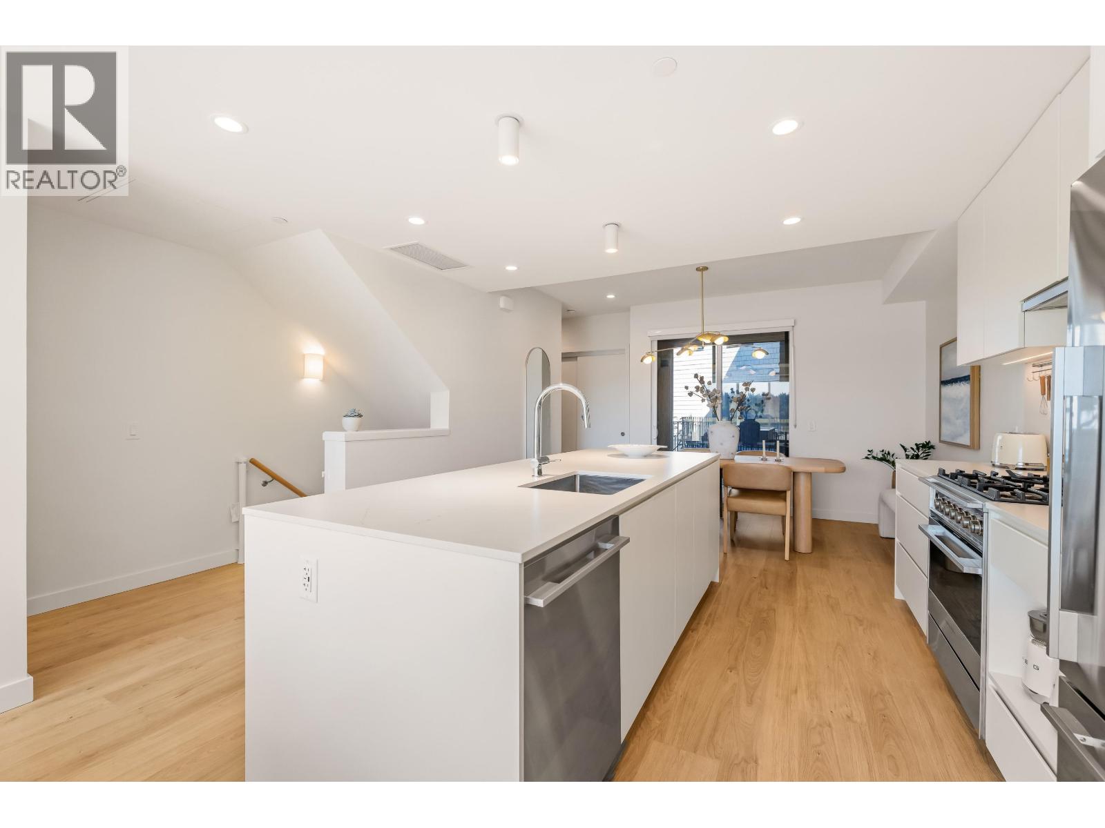 #26-6340 MARKET Avenue, Tsawwassen