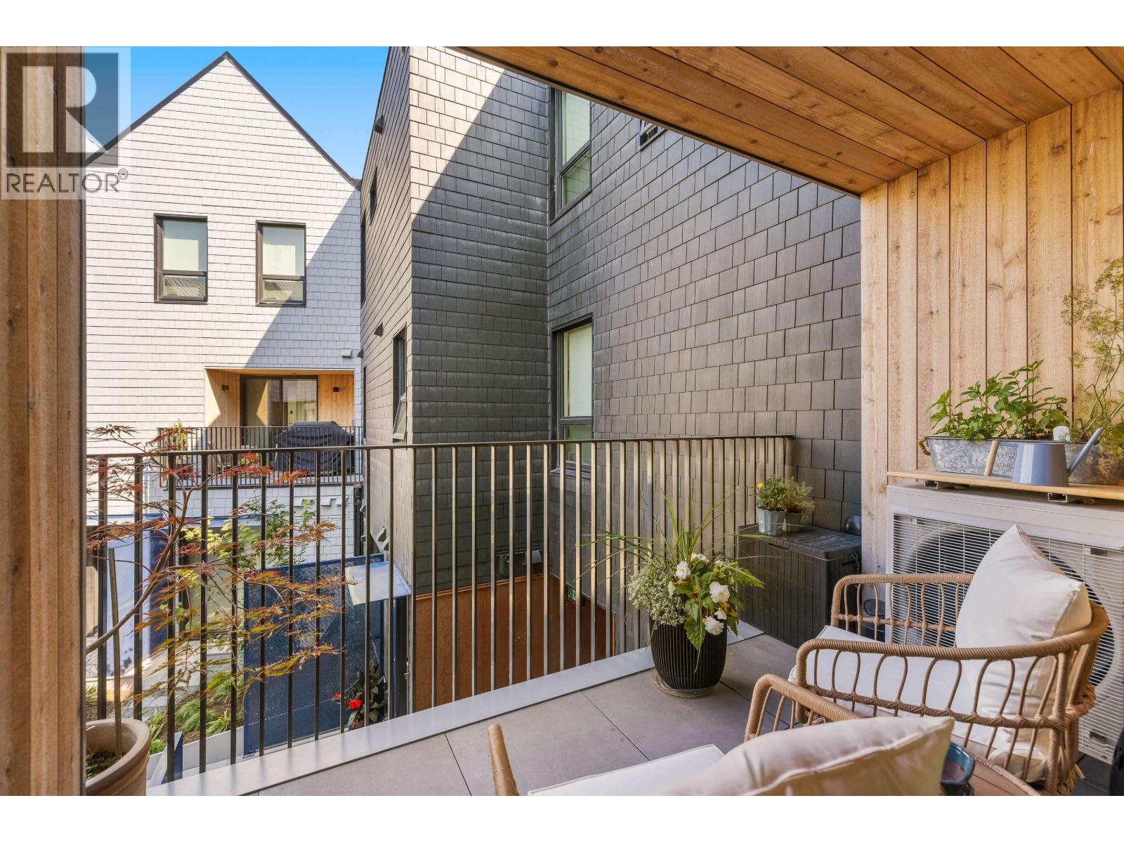 #26-6340 MARKET Avenue, Tsawwassen