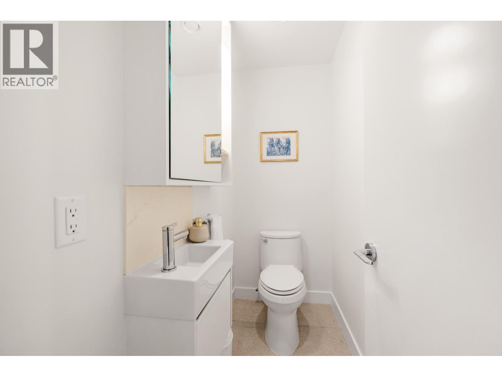 #26-6340 MARKET Avenue, Tsawwassen