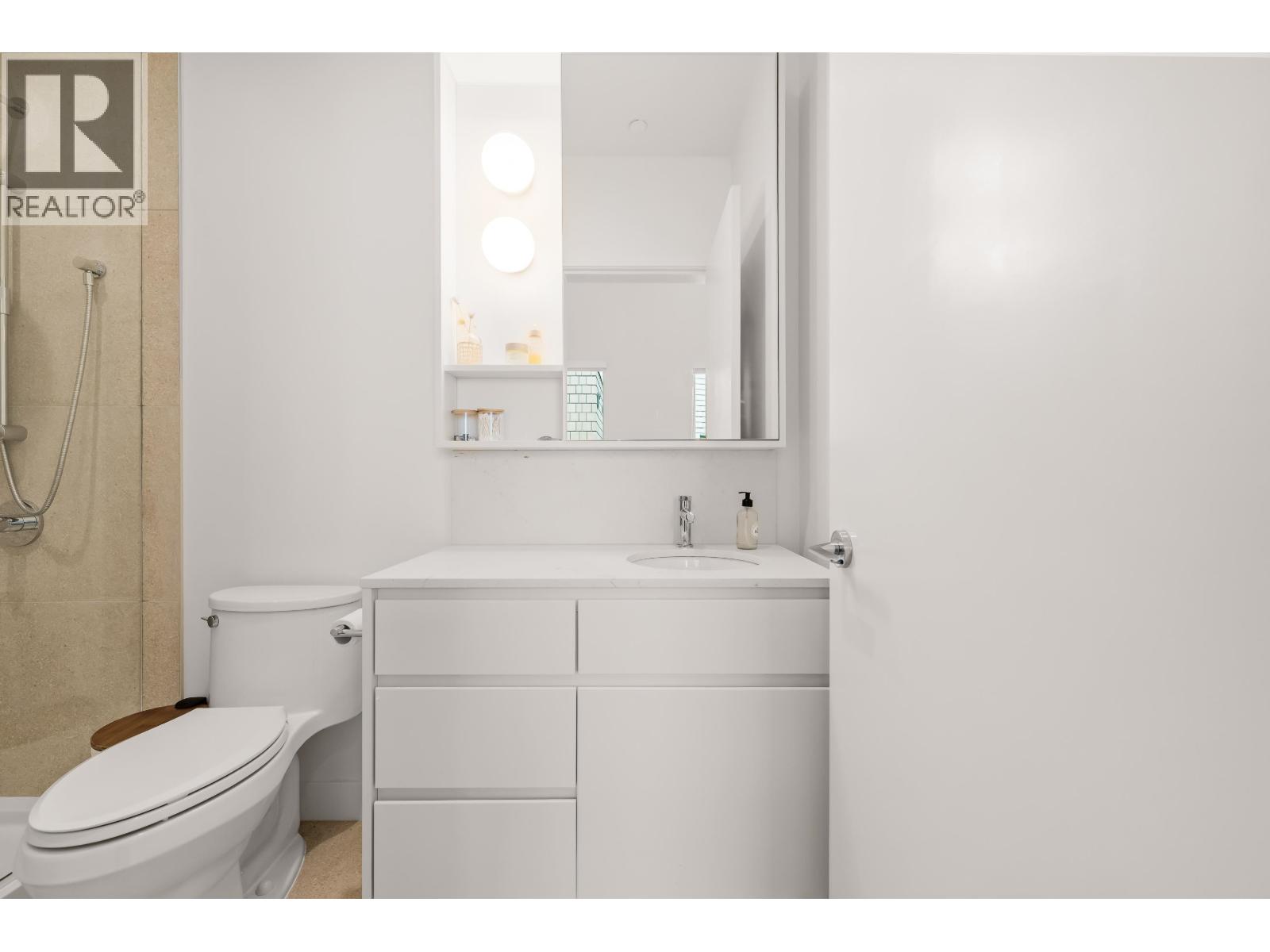 #26-6340 MARKET Avenue, Tsawwassen