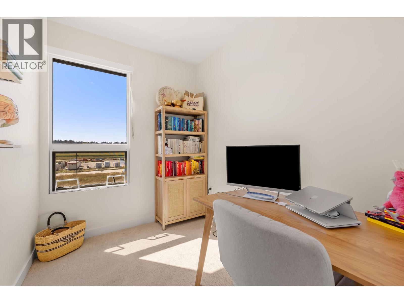 #26-6340 MARKET Avenue, Tsawwassen