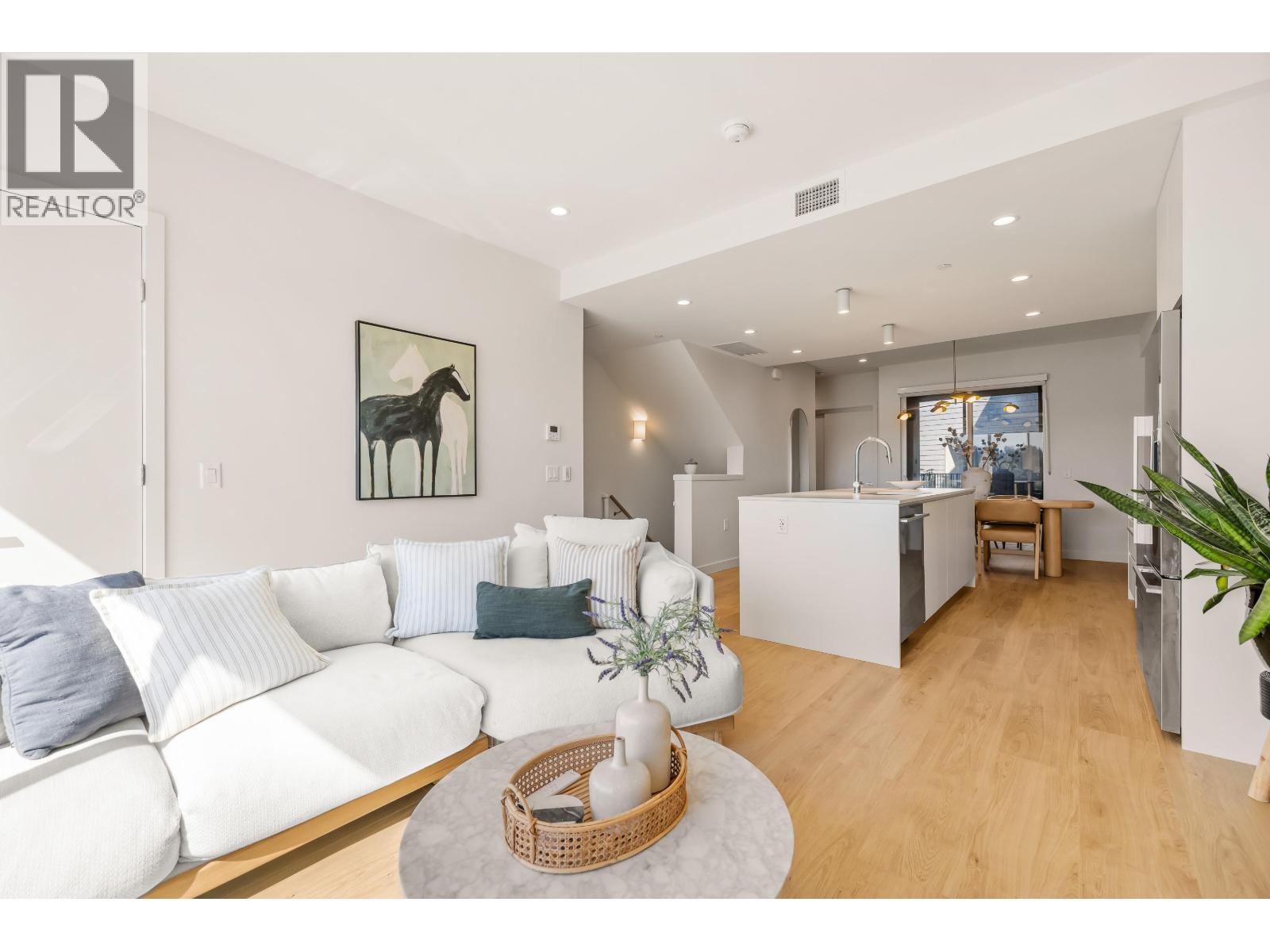 #26-6340 MARKET Avenue, Tsawwassen