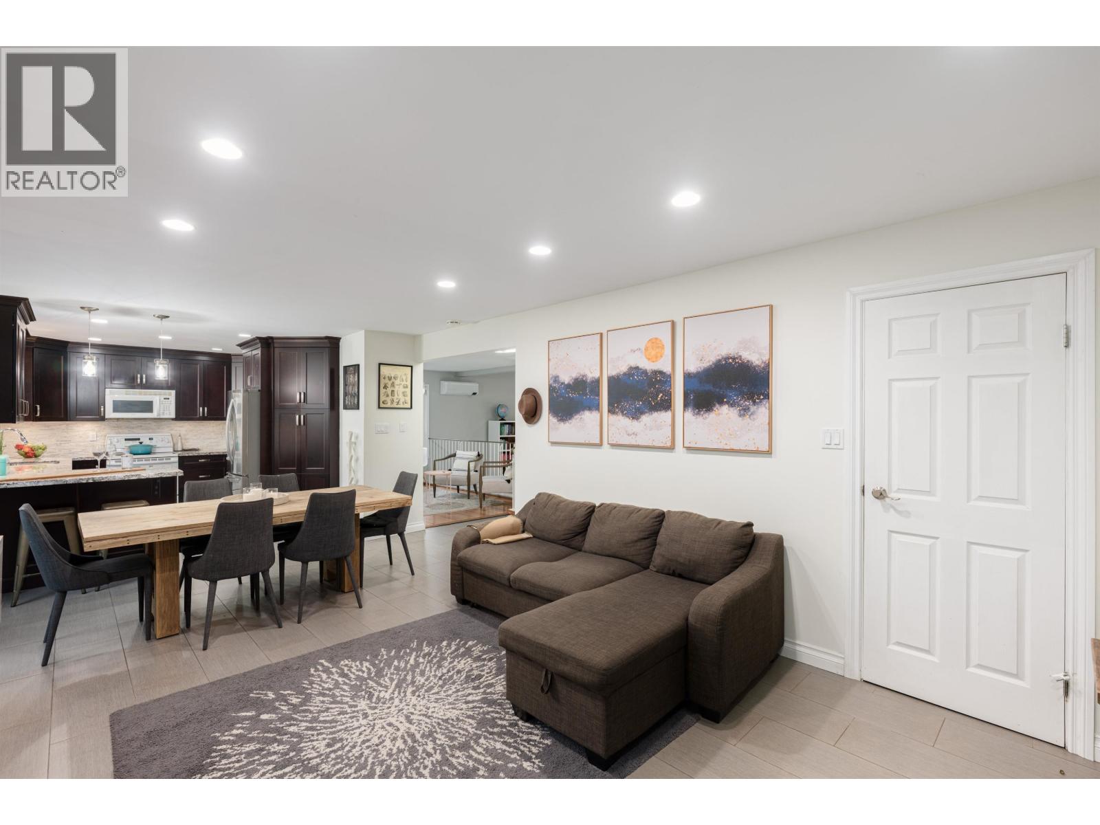 1005 ALPINE PLACE, Port Moody