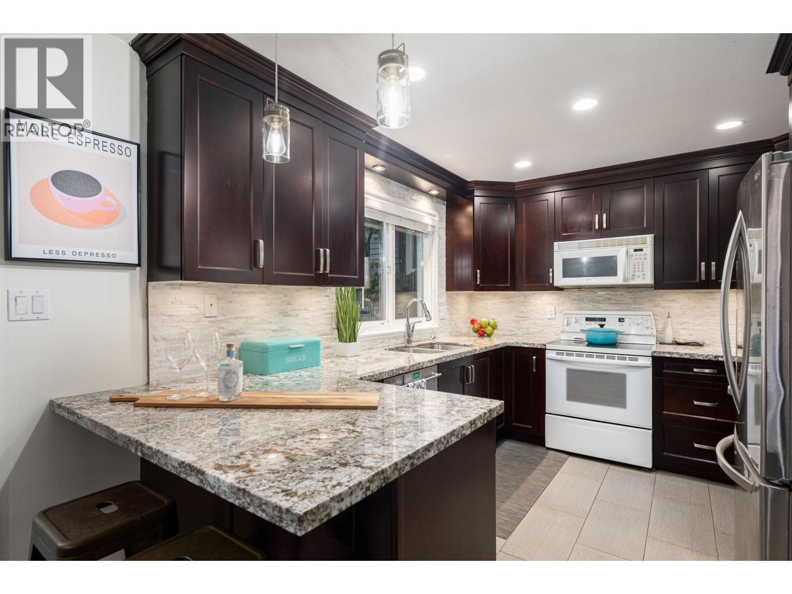 1005 ALPINE PLACE, Port Moody