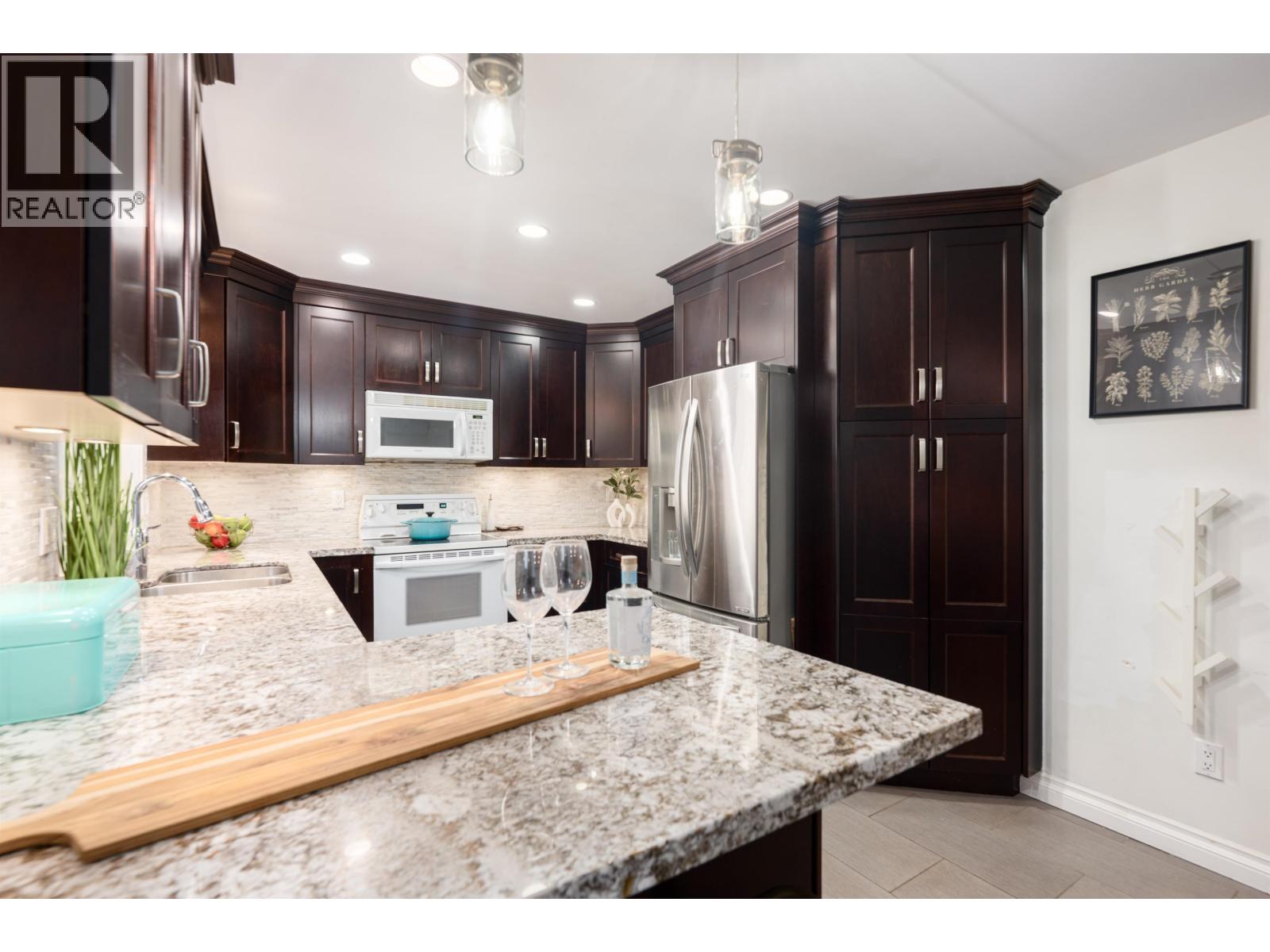 1005 ALPINE PLACE, Port Moody