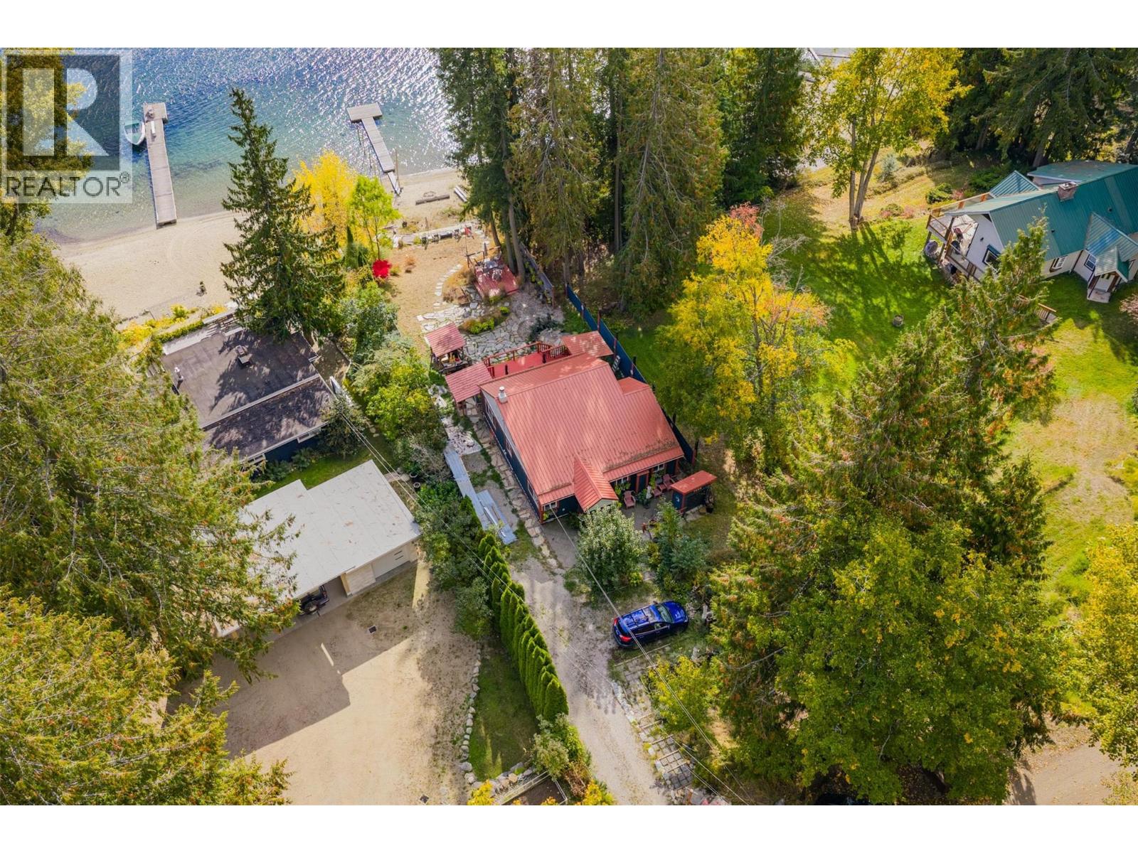 7460 Highway 3a, Balfour