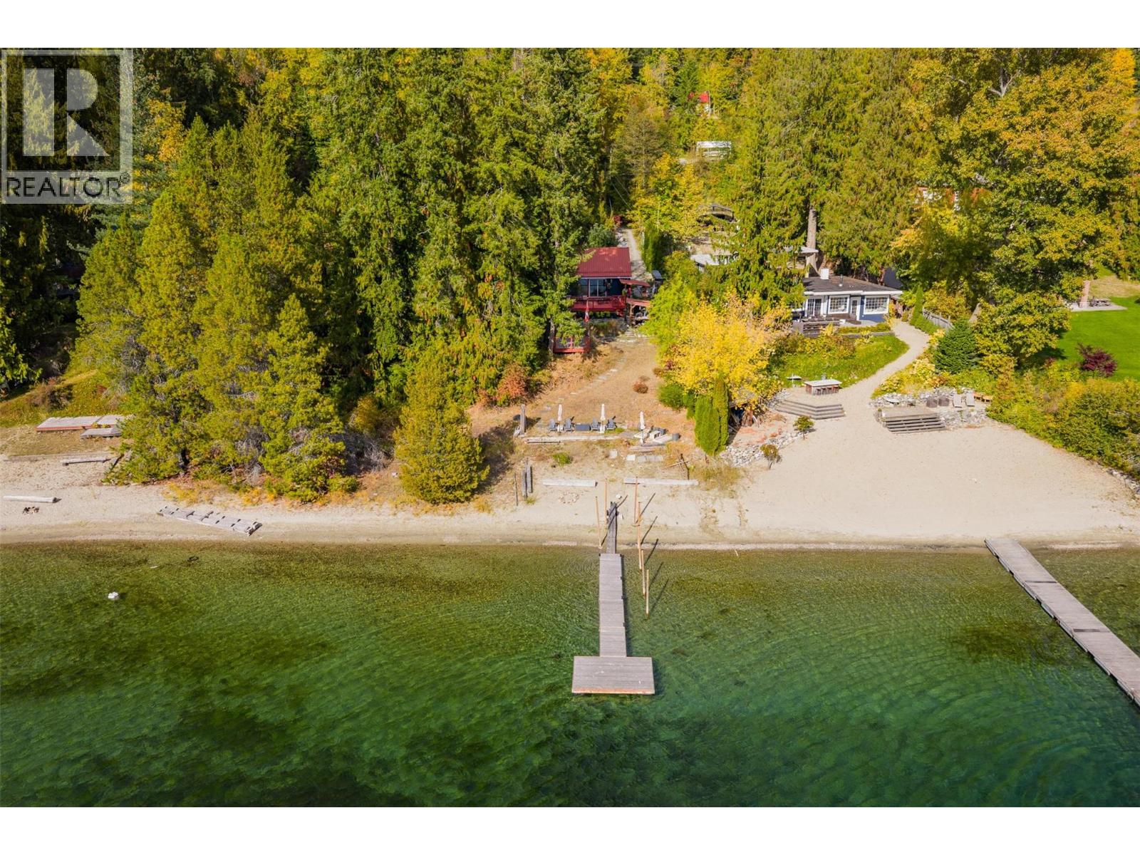 7460 Highway 3a, Balfour