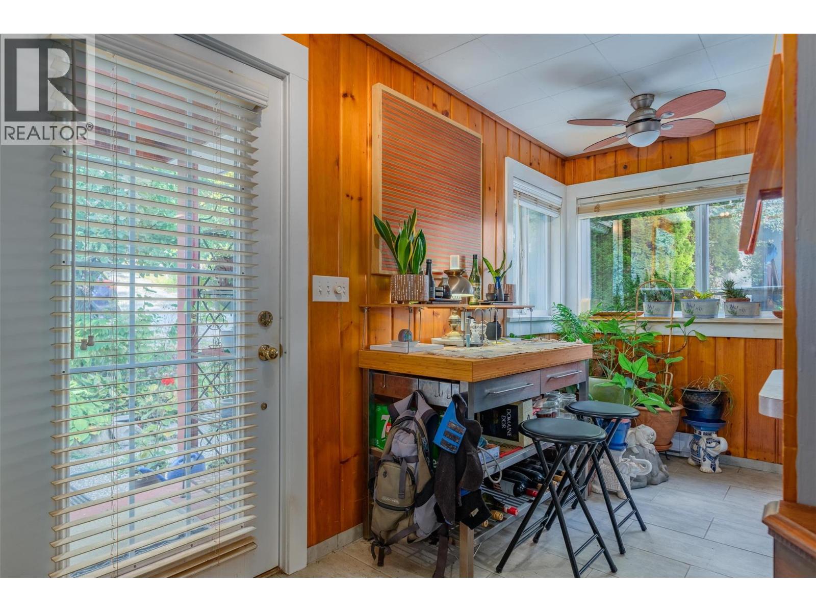 7460 Highway 3a, Balfour