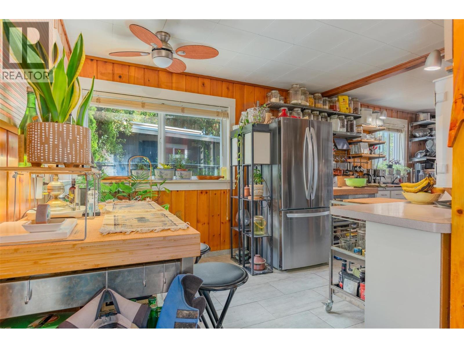 7460 Highway 3a, Balfour