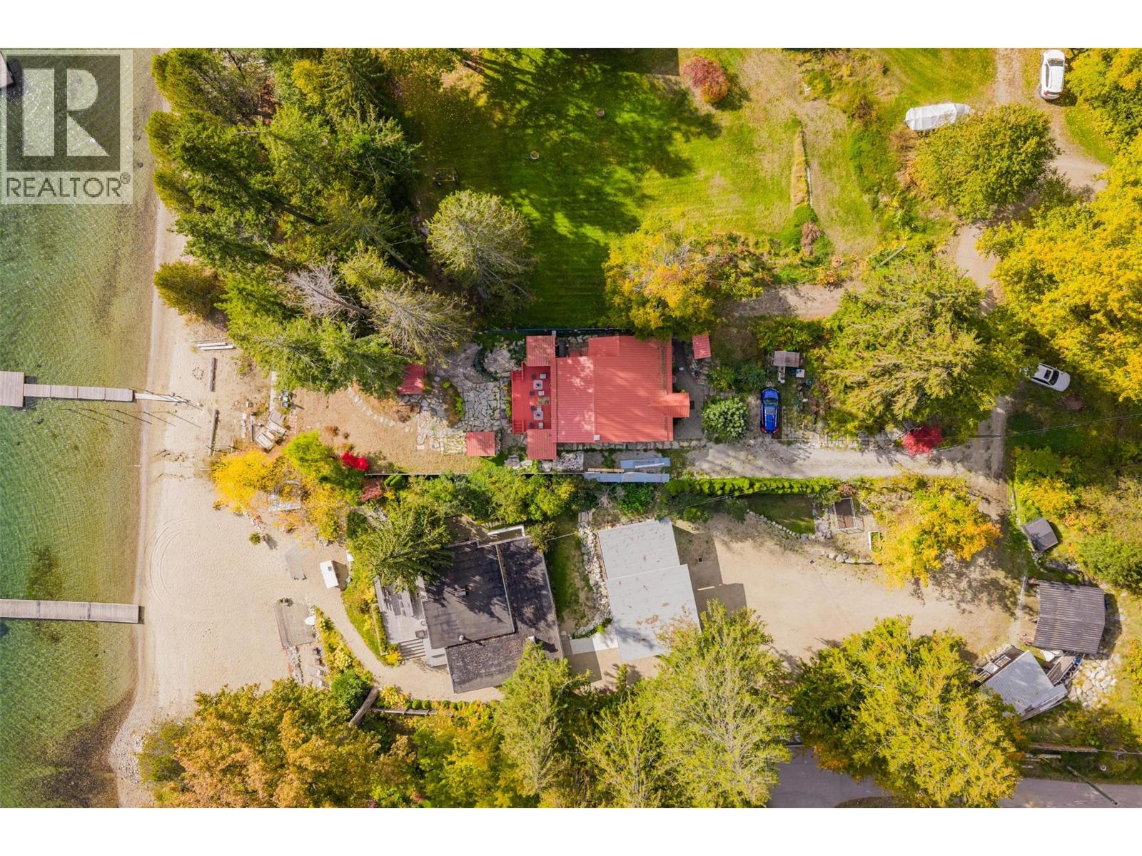 7460 Highway 3a, Balfour