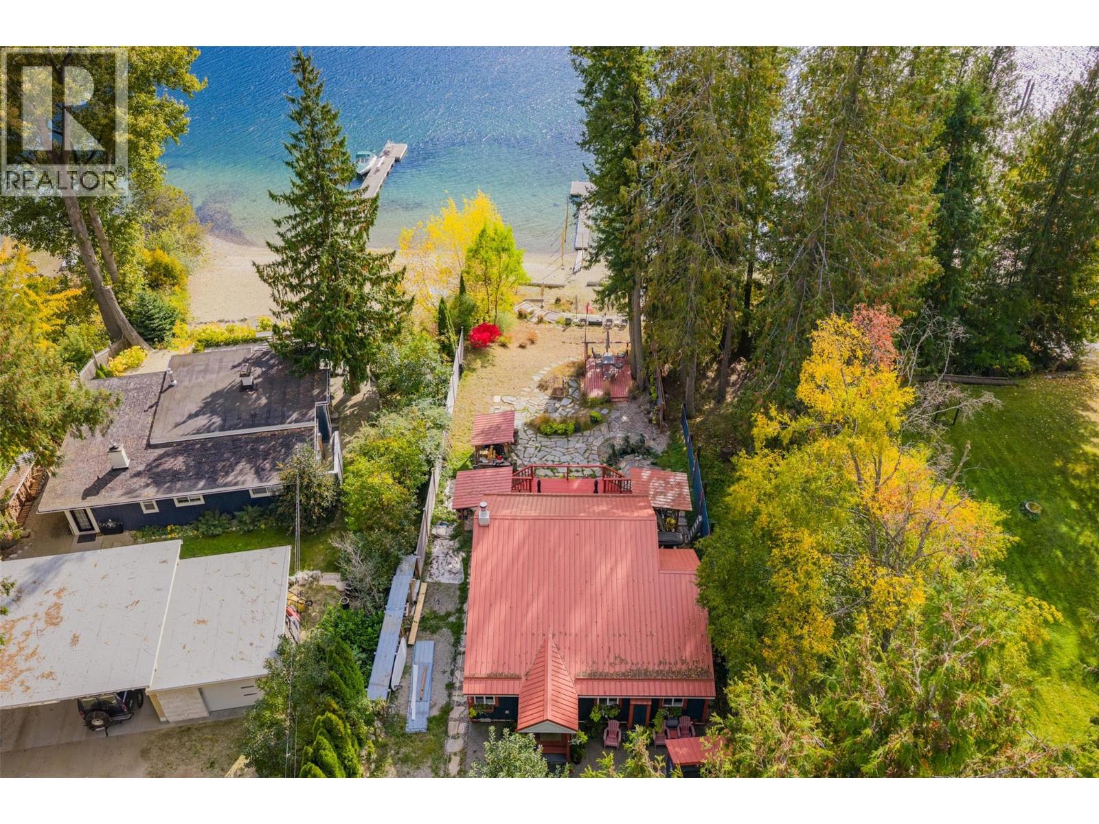 7460 Highway 3a, Balfour