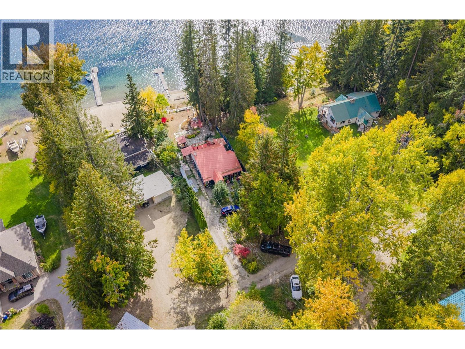 7460 Highway 3a, Balfour