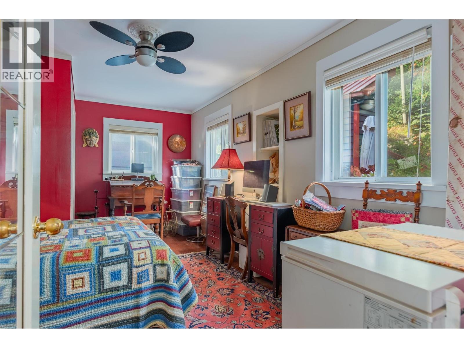 7460 Highway 3a, Balfour