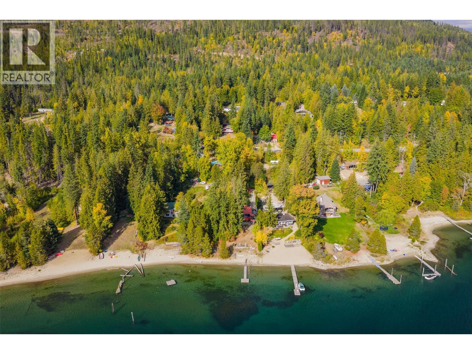 7460 Highway 3a, Balfour