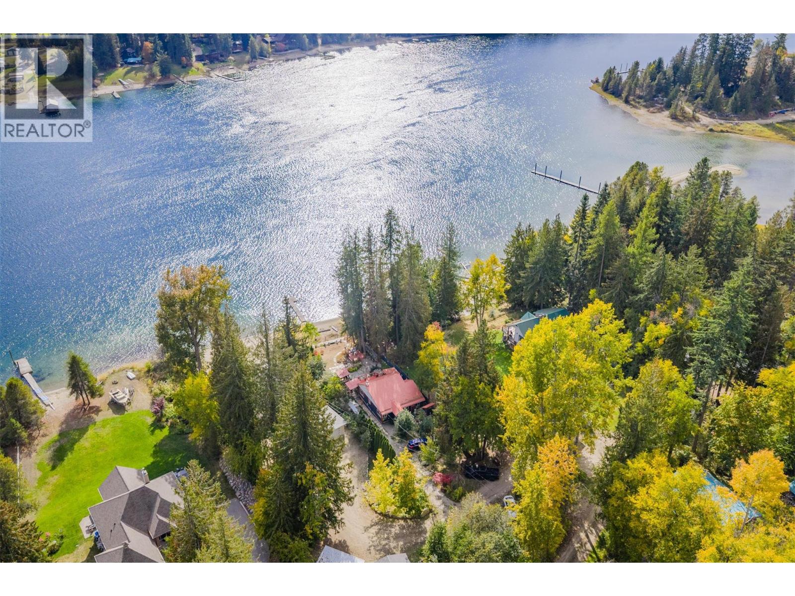 7460 Highway 3a, Balfour