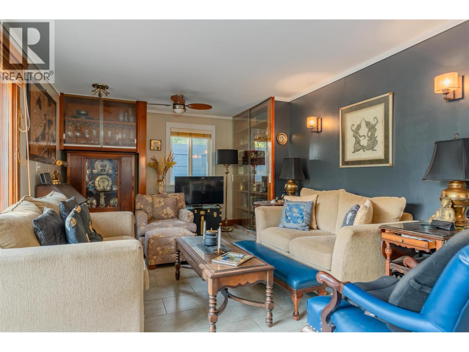 7460 Highway 3a, Balfour