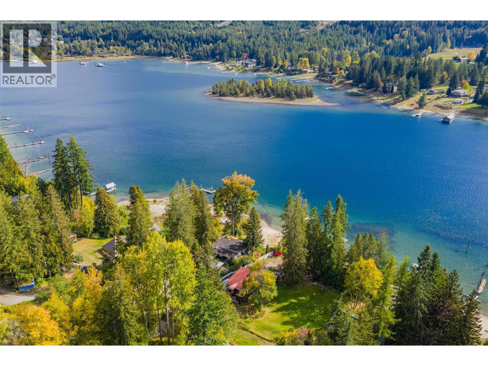 7460 Highway 3a, Balfour