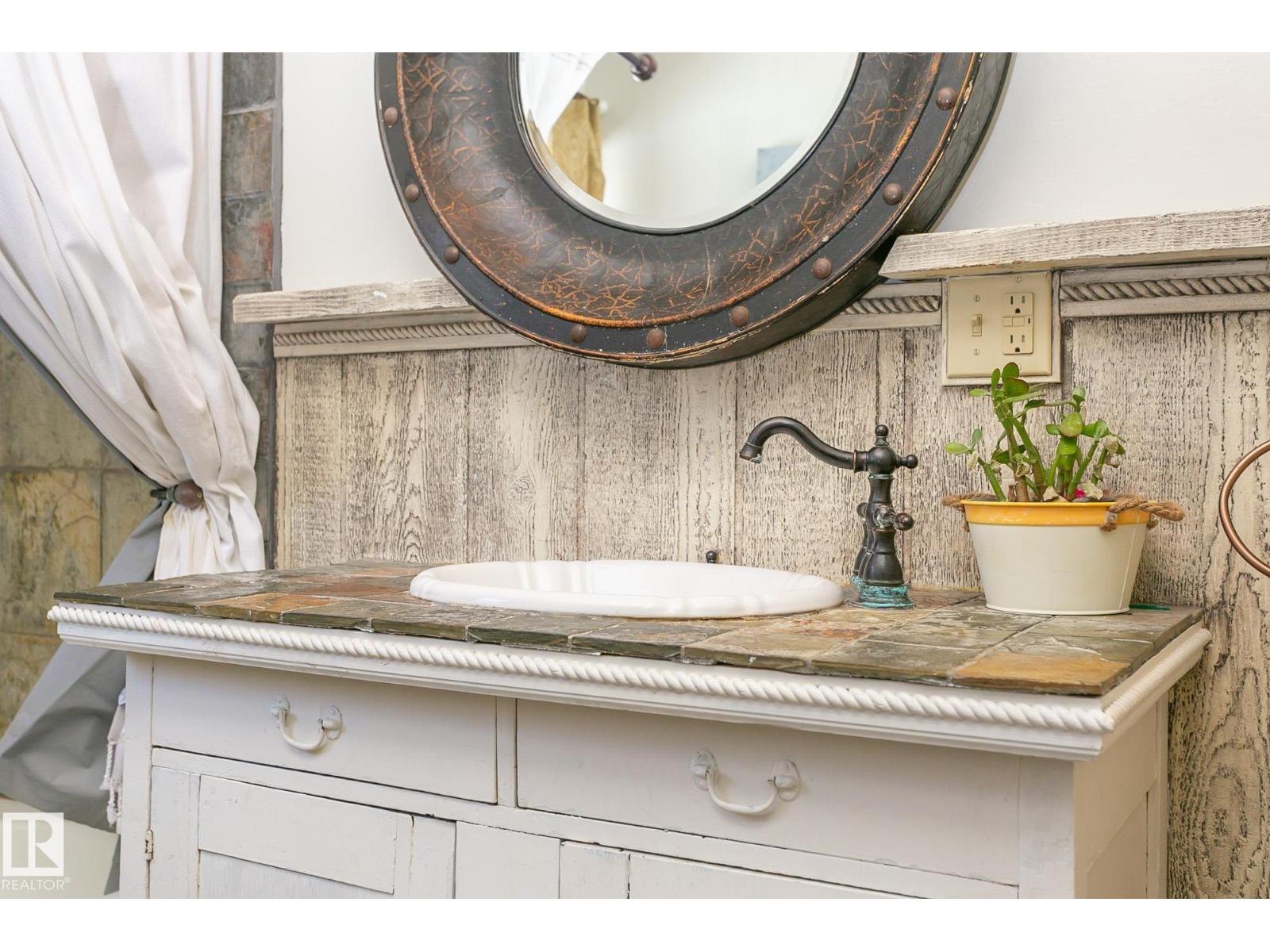 
          580 Poplar Bay Drive
            <br/>
            <span>Rural Wetaskiwin County</span>
            , 
            <span>AB</span>
             <span>T0C2V0</span>
         - Photo 33