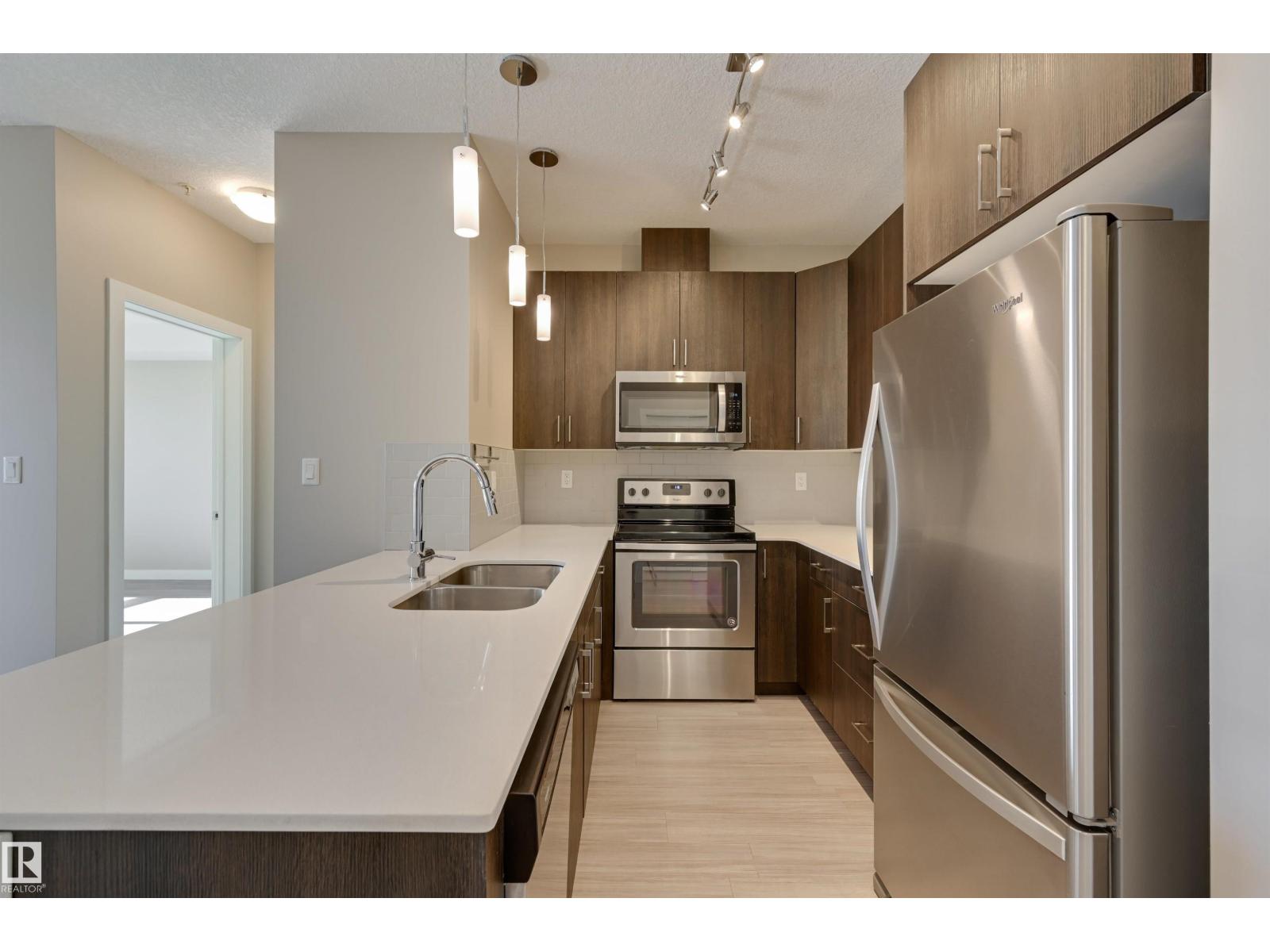 #205 17 COLUMBIA AVENUE, Devon