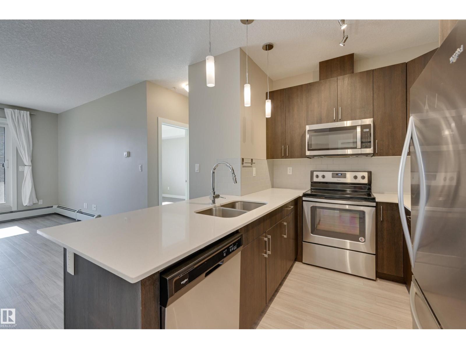 #205 17 COLUMBIA AVENUE, Devon