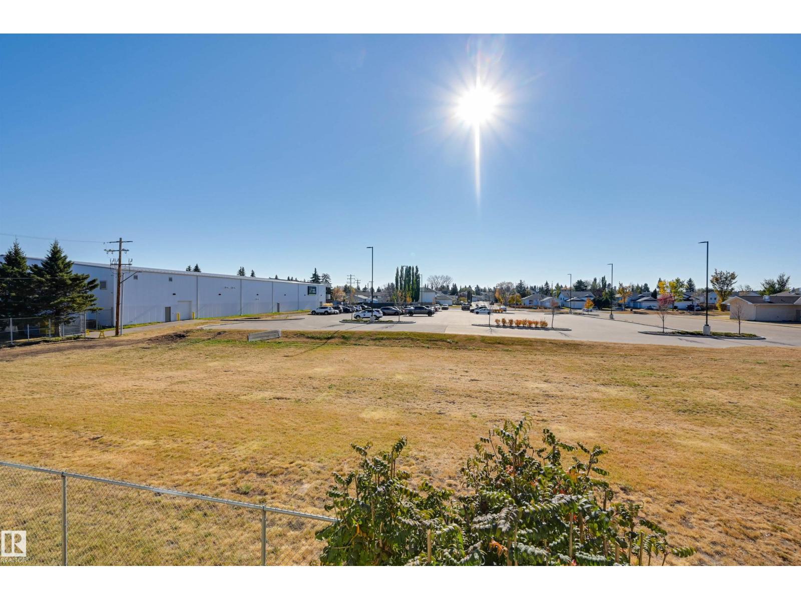 #205 17 COLUMBIA AVENUE, Devon