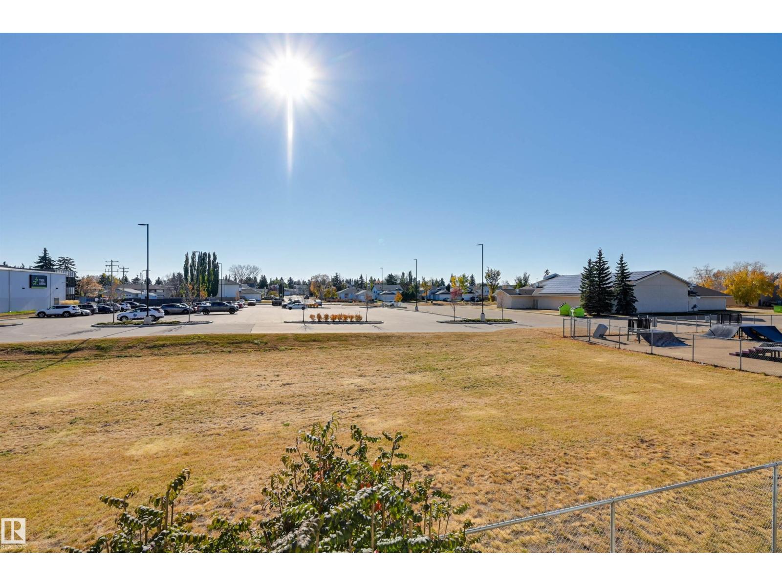 #205 17 COLUMBIA AVENUE, Devon