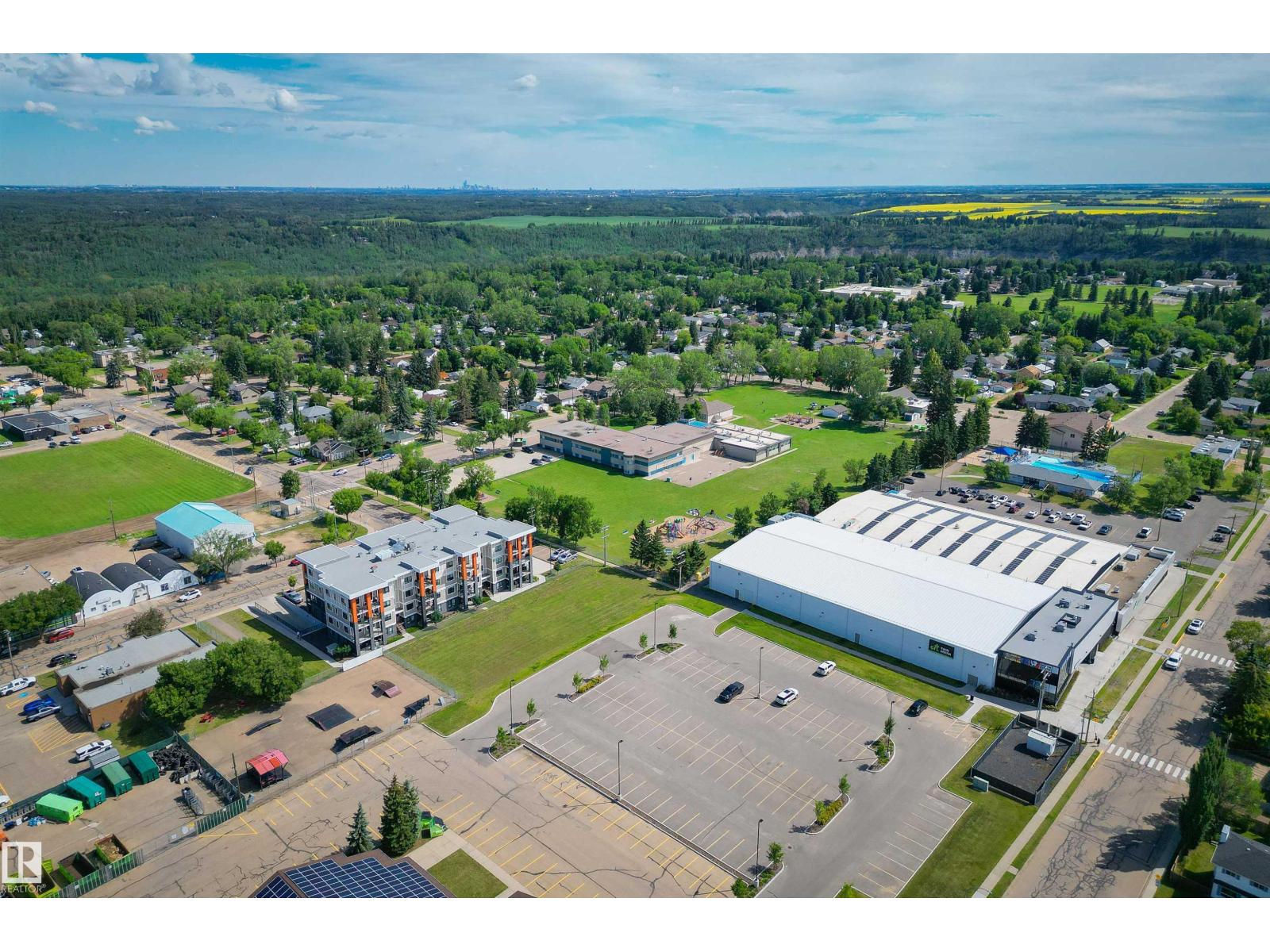 #205 17 COLUMBIA AVENUE, Devon