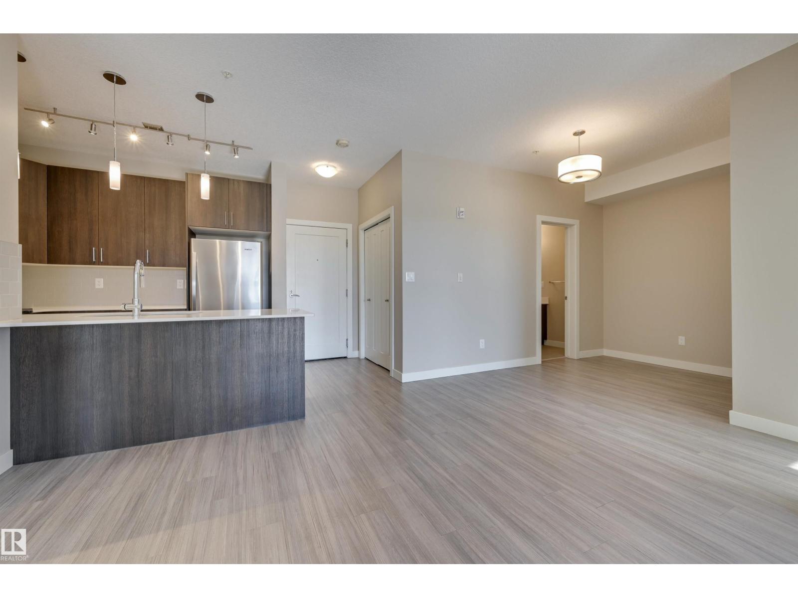 #205 17 COLUMBIA AVENUE, Devon