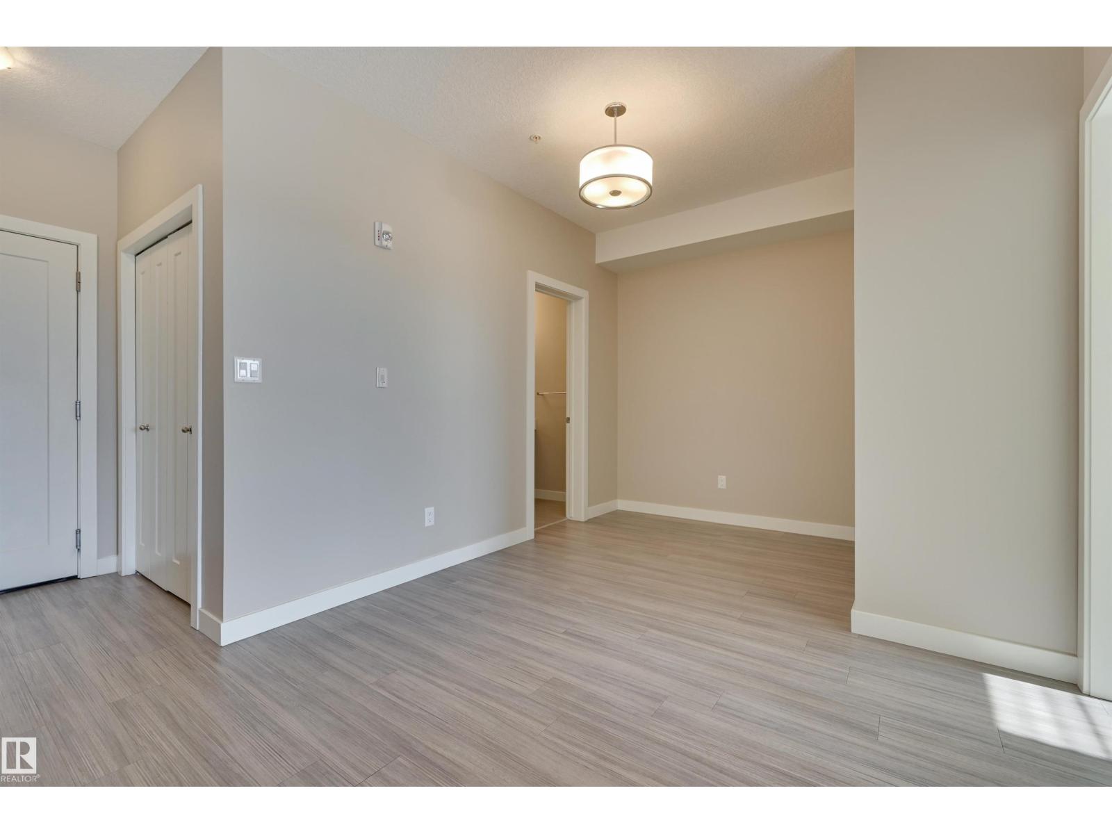 #205 17 COLUMBIA AVENUE, Devon