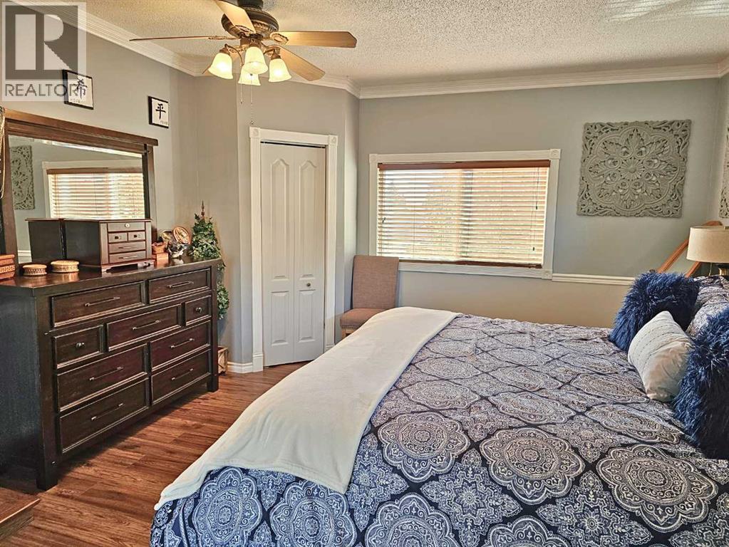 31 Willow Crescent, Lacombe
