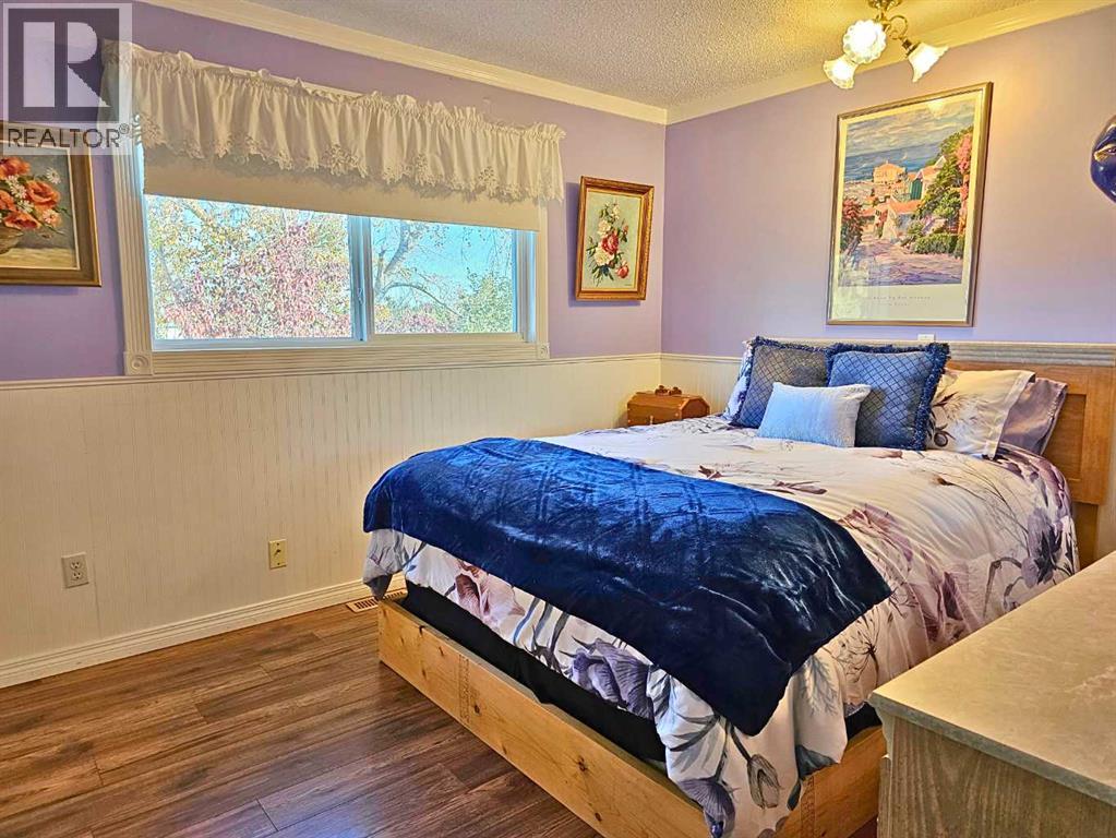 31 Willow Crescent, Lacombe