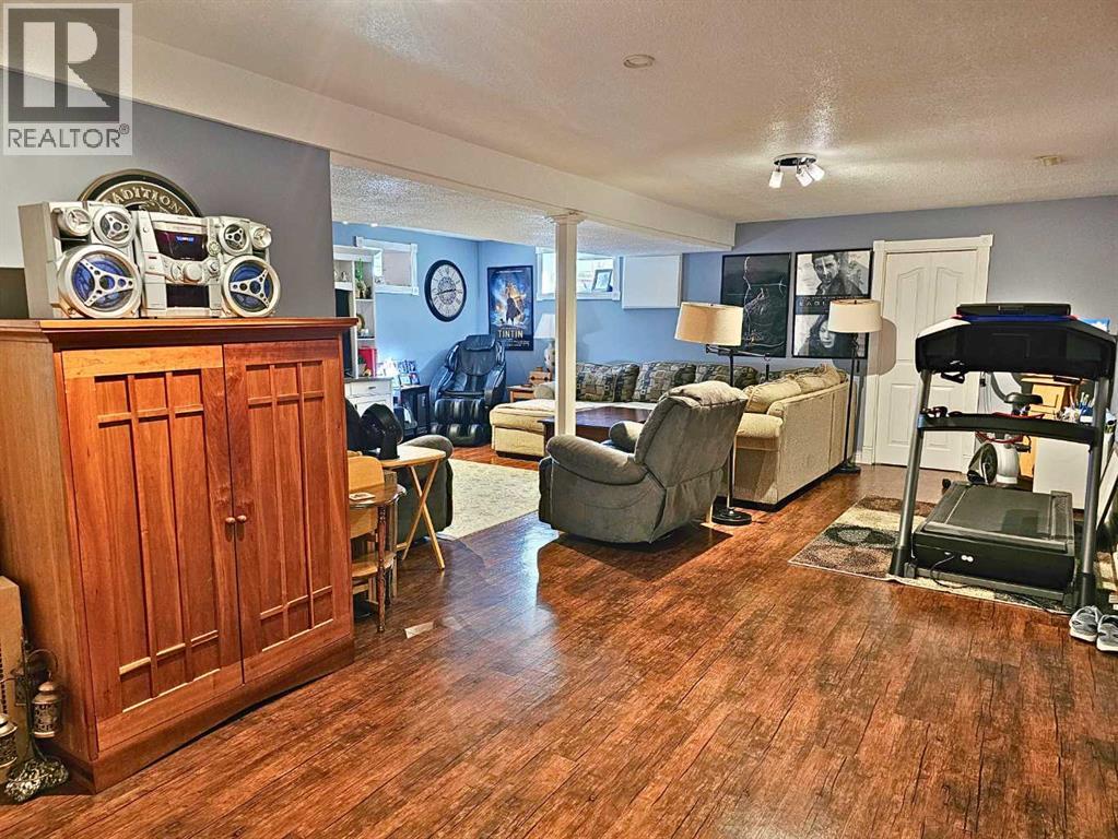 31 Willow Crescent, Lacombe
