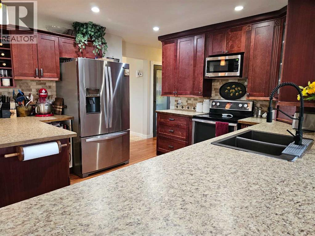 31 Willow Crescent, Lacombe