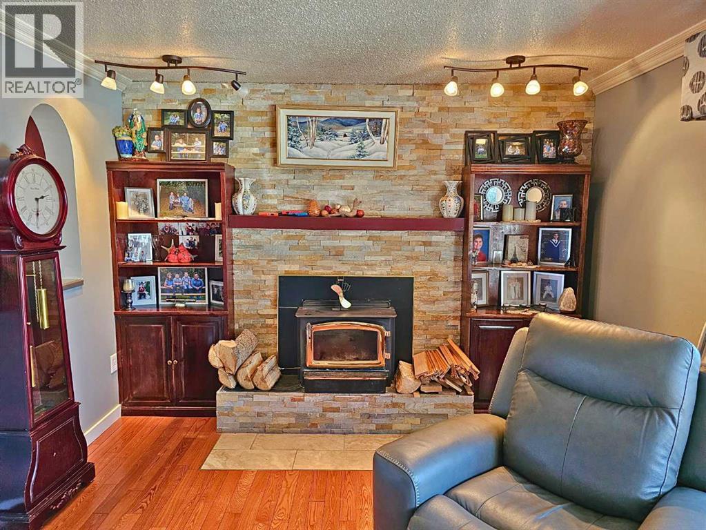 31 Willow Crescent, Lacombe