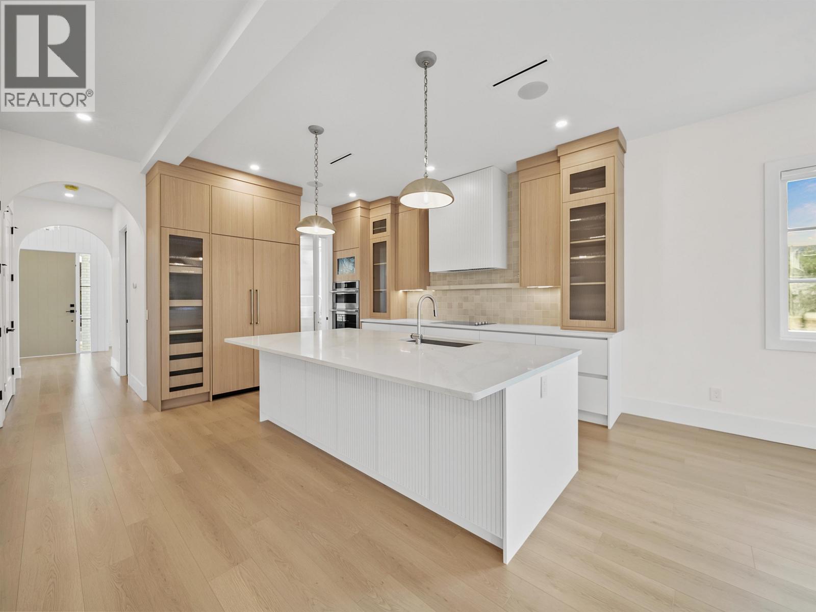 6067 44A Avenue, Ladner