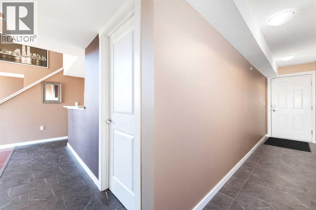 Single Family House Loft for Sale in    Avenue SW Sunalta Calgary 